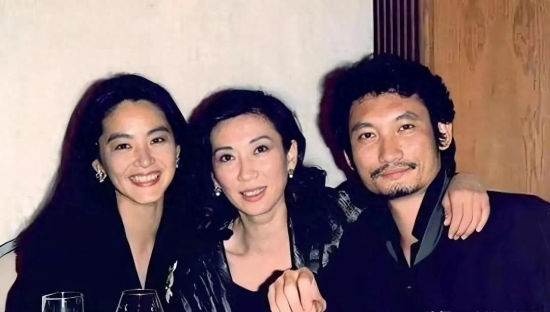 林青霞t台_林青霞红裙_林青霞的时尚风格与红毯魅力